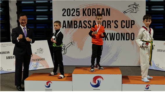 불가리아에서 한국대사배 태권도대회를 3년 만에 재개